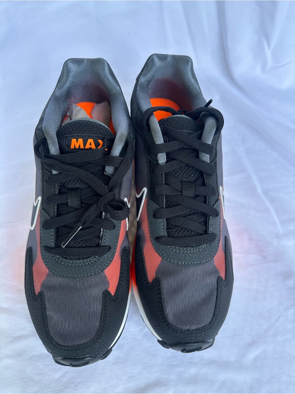 Nike Air Max Solo SE 8M/9.5W - Picture 8 of 10